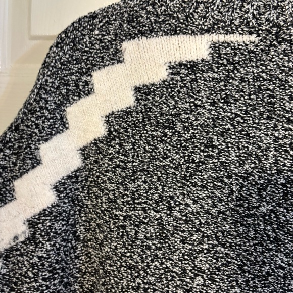 LOFT Aztec Southwestern Sleeveless Turtleneck Women’s Sweater, Size L - Picture 10 of 11